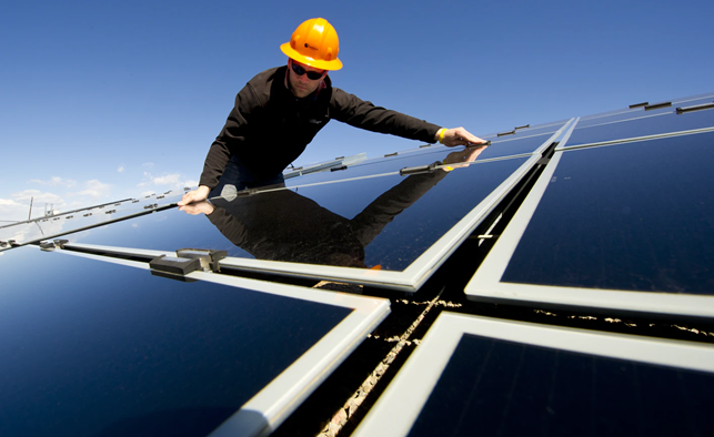 Fotovoltaické elektrárny mohou generovat elektřinu i v zimě