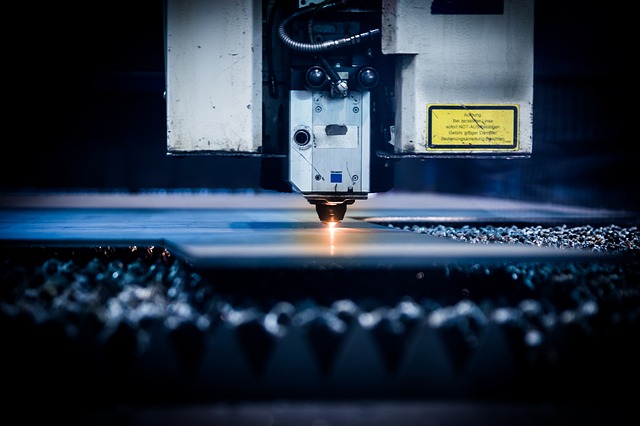 Jak probíhá obrábění kovů na CNC strojích?